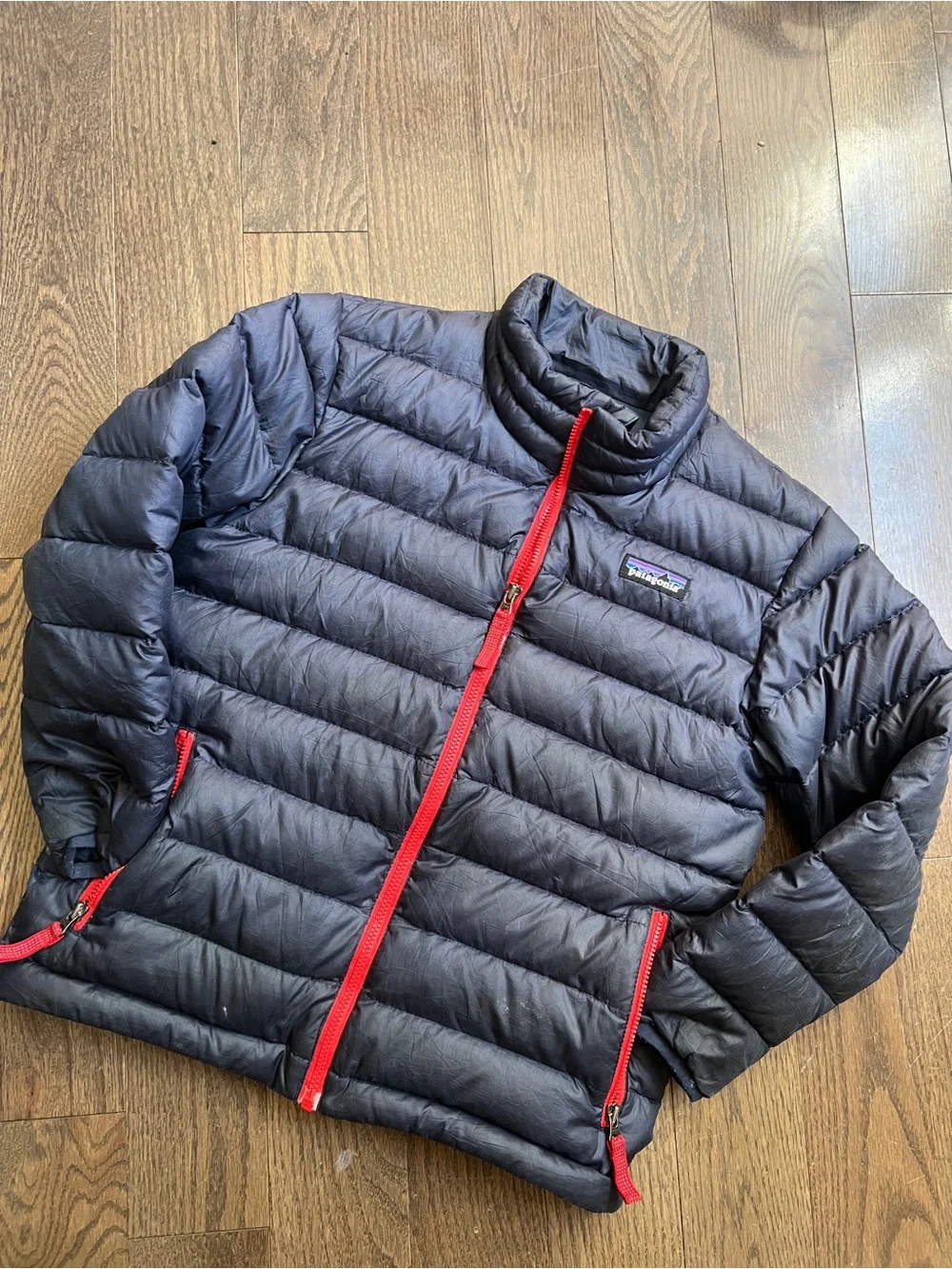 Patagonia down jacket navy and red kids size xs 5/6